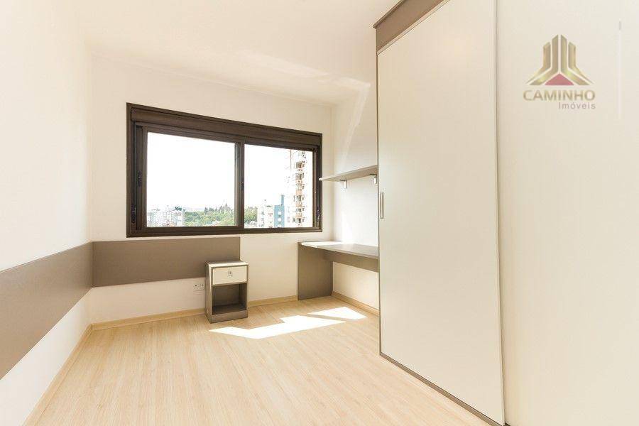 Apartamento à venda com 2 quartos, 70m² - Foto 3