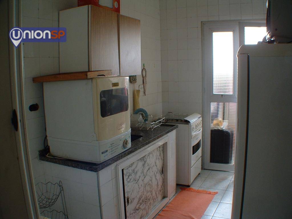 Apartamento à venda com 1 quarto, 50m² - Foto 5