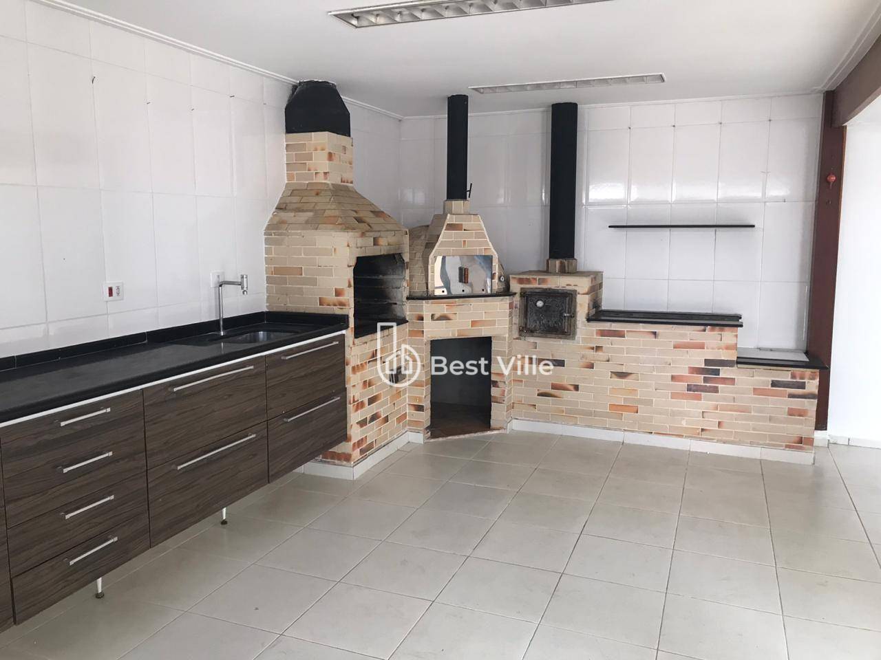 Casa de Condomínio para alugar com 3 quartos, 200m² - Foto 2