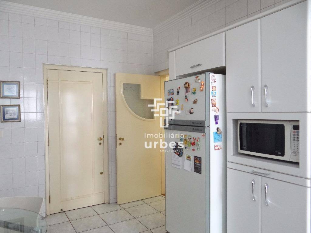 Apartamento à venda com 3 quartos, 136m² - Foto 7