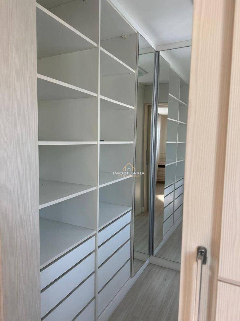 Apartamento para alugar com 2 quartos, 130m² - Foto 11