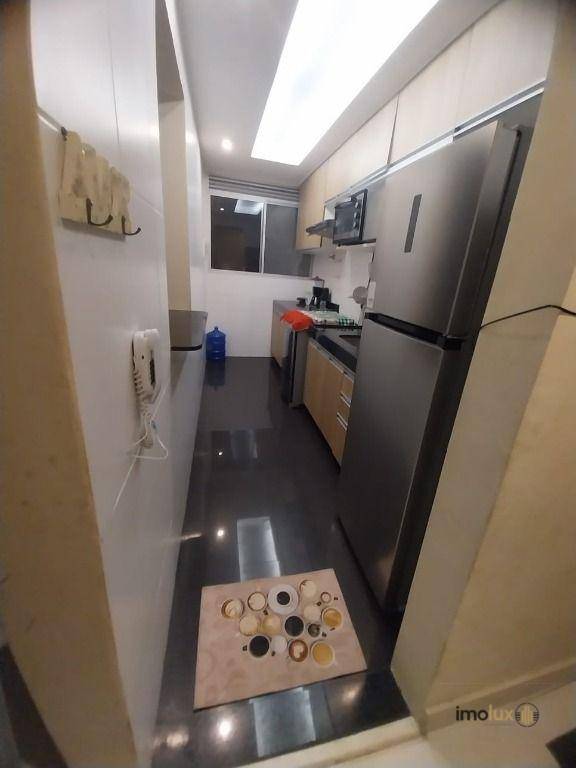 Apartamento à venda com 2 quartos, 50m² - Foto 8