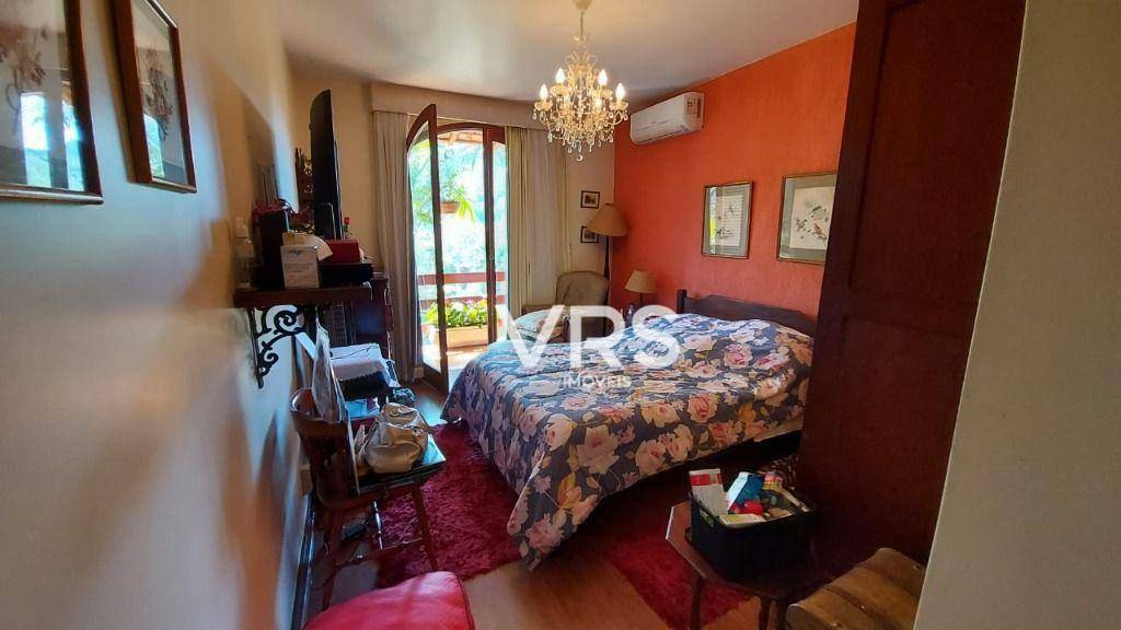 Casa à venda com 5 quartos, 271m² - Foto 14