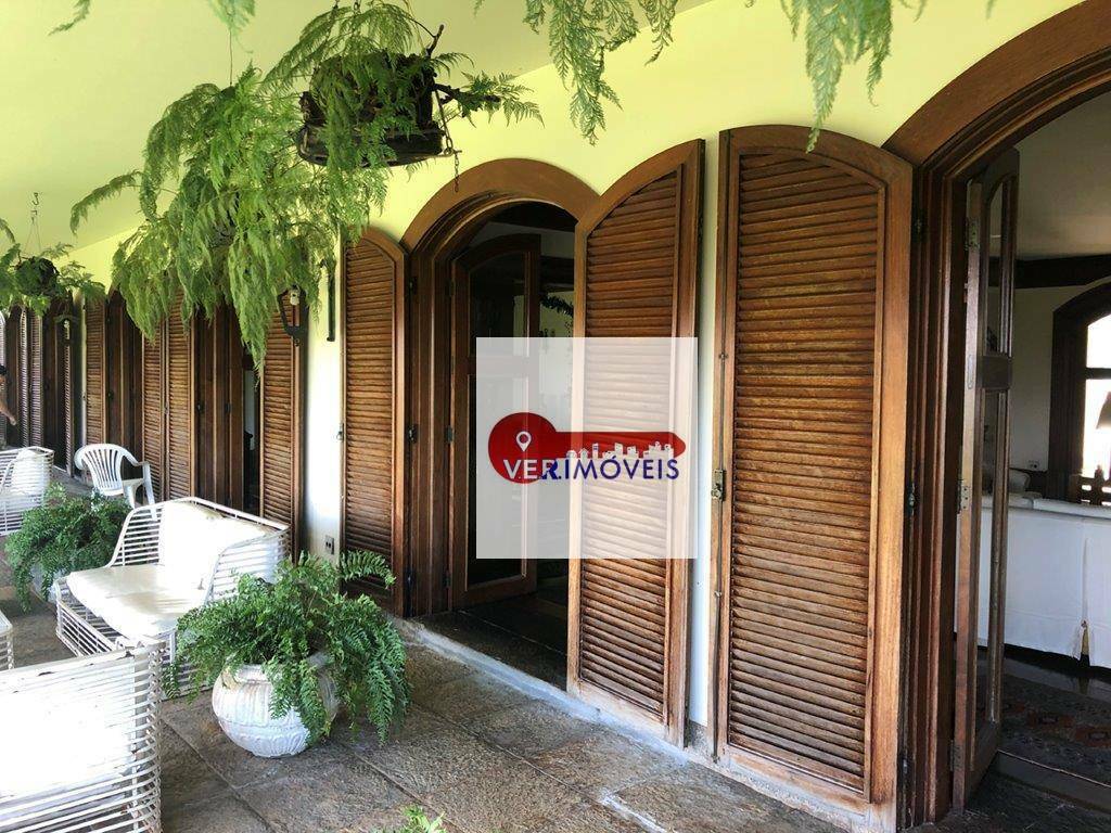 Casa à venda com 8 quartos, 800m² - Foto 11