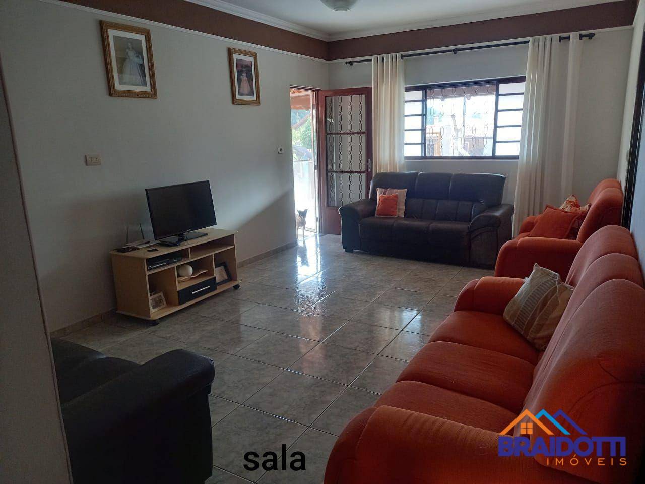 Casa à venda com 4 quartos, 320m² - Foto 13