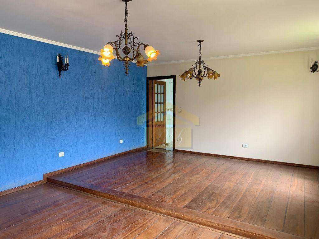 Casa para alugar com 2 quartos, 180m² - Foto 3