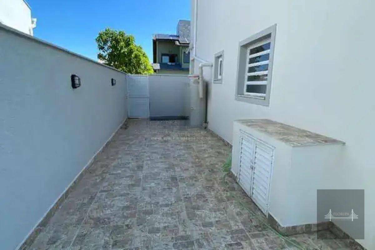 Casa de Condomínio à venda com 4 quartos, 385m² - Foto 22