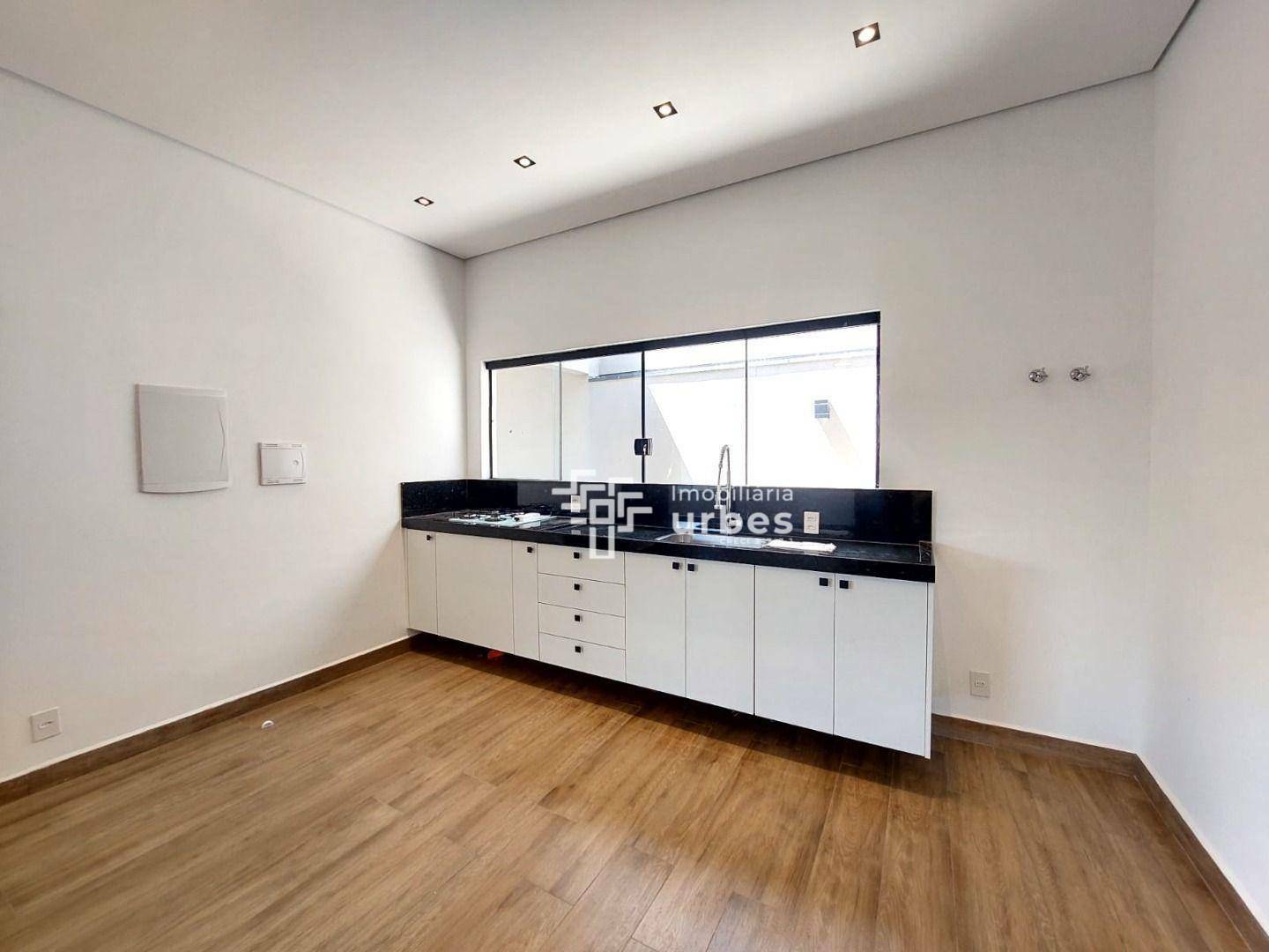 Casa para alugar com 3 quartos, 107m² - Foto 3