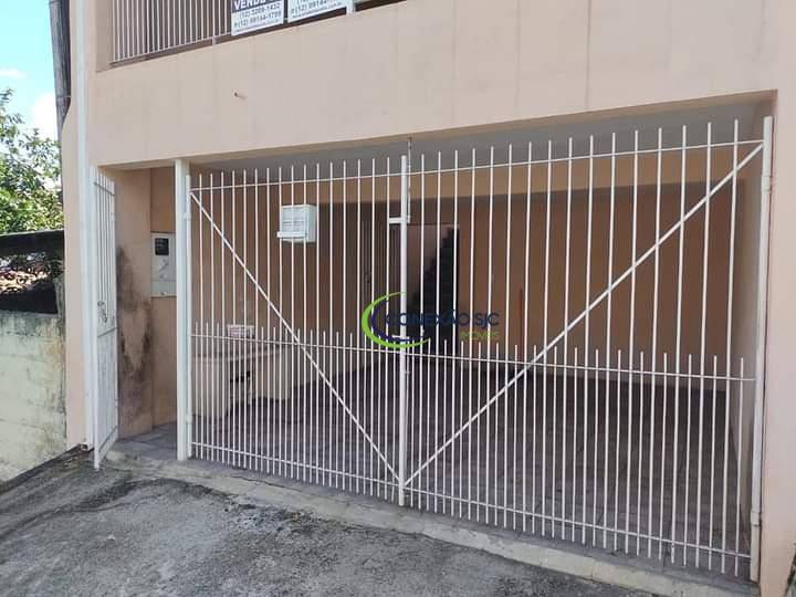 Casa à venda com 2 quartos, 80m² - Foto 1