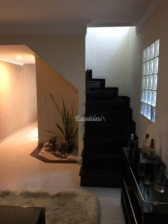 Sobrado à venda com 3 quartos, 125m² - Foto 4