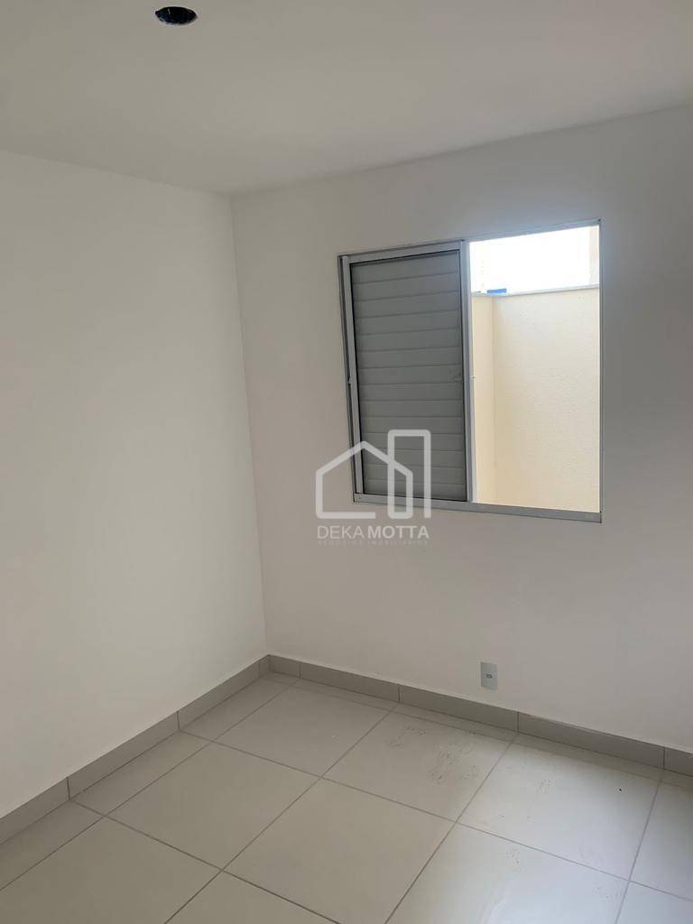 Apartamento à venda com 2 quartos, 75m² - Foto 4