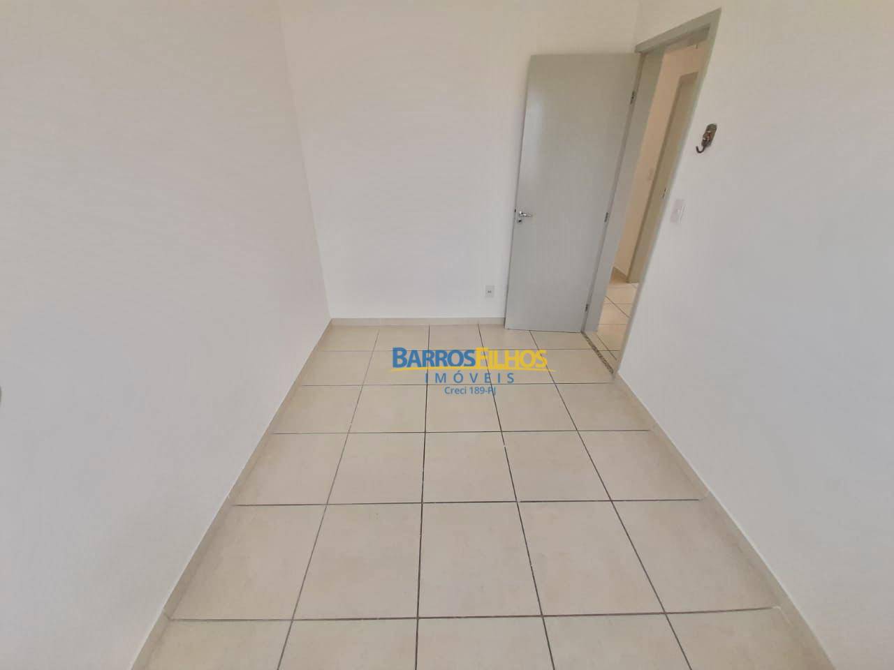 Apartamento à venda com 3 quartos, 58m² - Foto 3