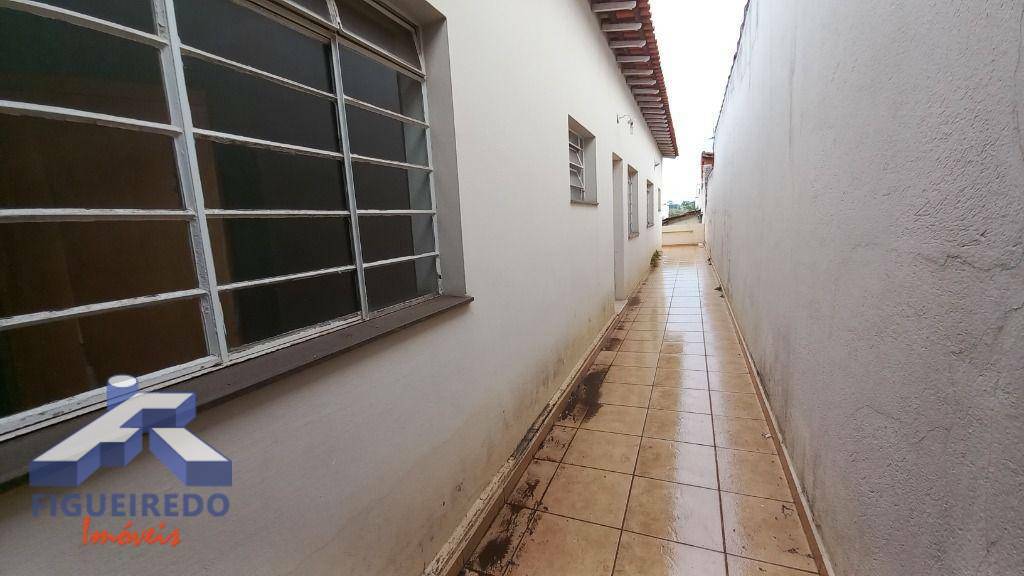 Casa à venda com 3 quartos, 190m² - Foto 12