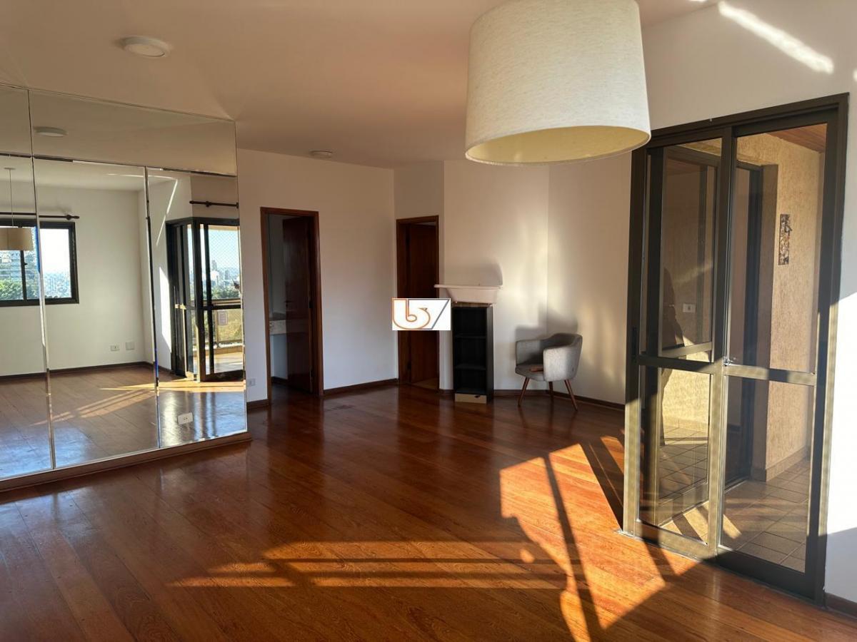 Apartamento para alugar com 3 quartos, 128m² - Foto 5