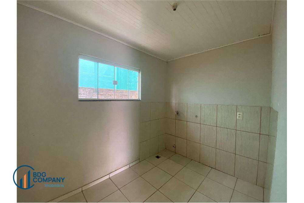 Casa à venda com 2 quartos, 80m² - Foto 11