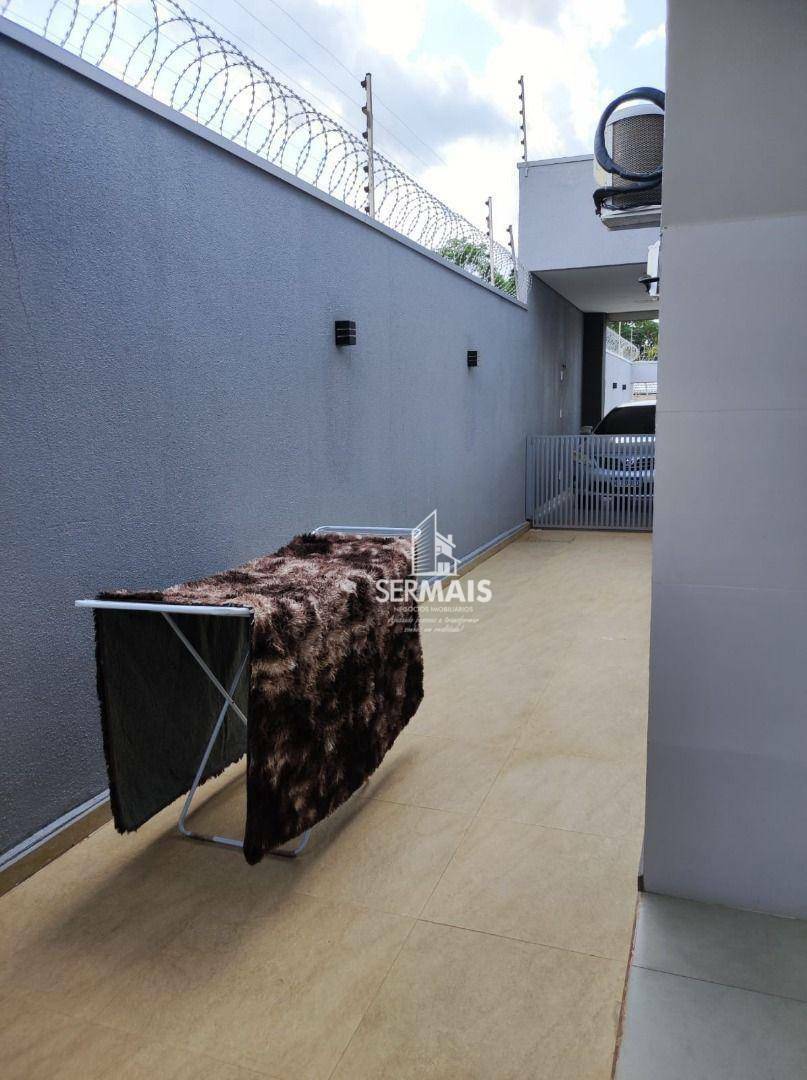 Casa à venda com 3 quartos, 300m² - Foto 18