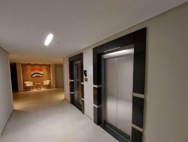 Apartamento à venda com 2 quartos, 58m² - Foto 2