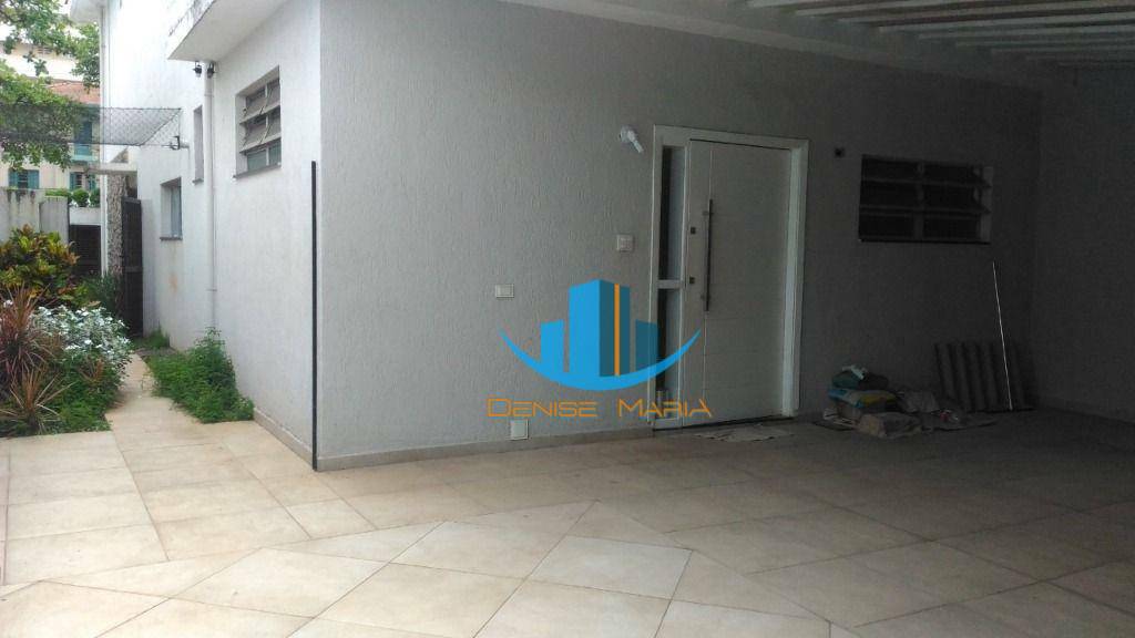 Casa de Condomínio para alugar com 4 quartos, 220m² - Foto 4