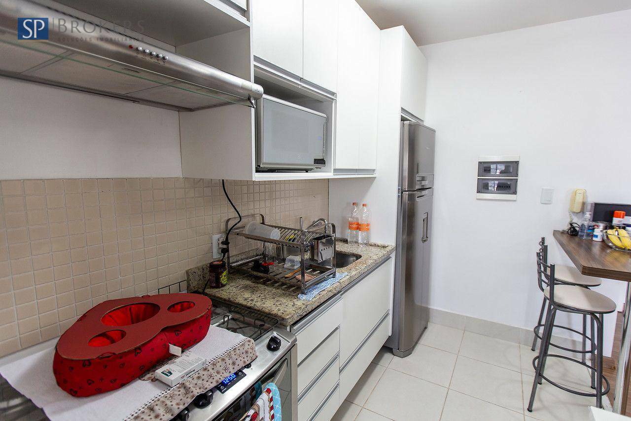 Apartamento à venda com 2 quartos, 69m² - Foto 7