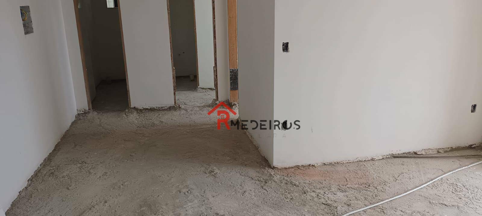 Apartamento à venda com 2 quartos, 78m² - Foto 2