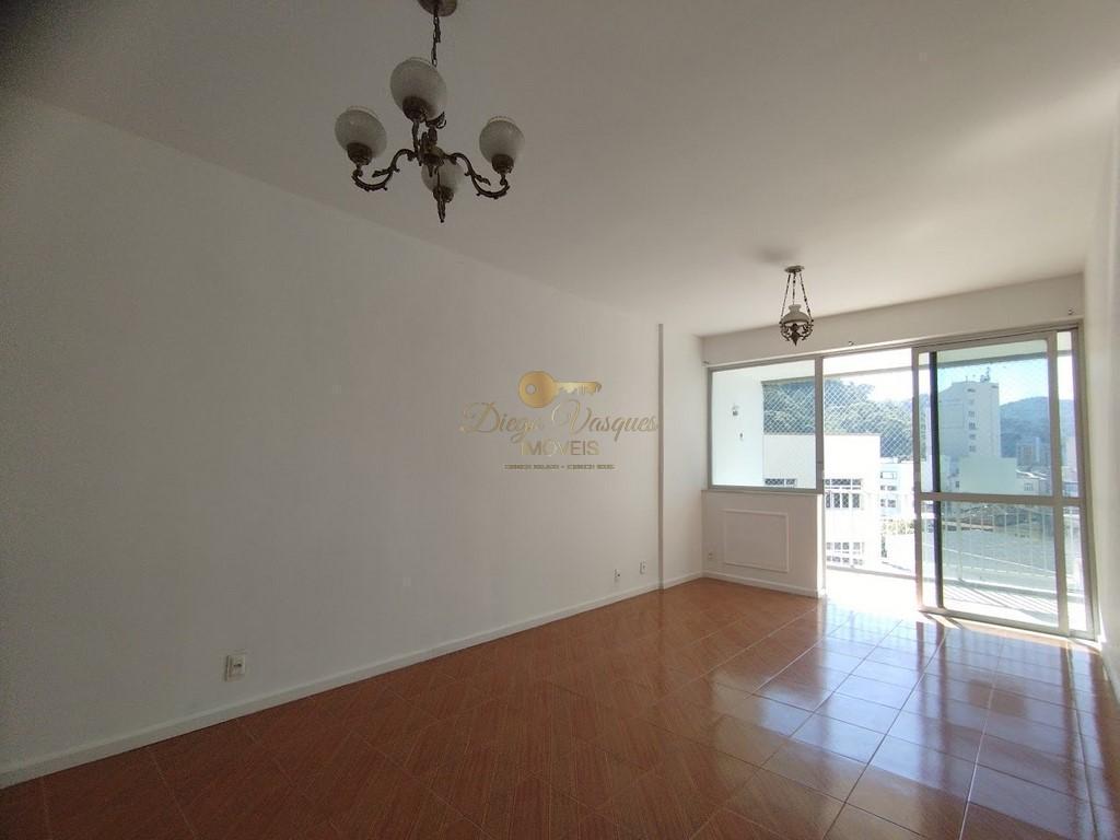 Apartamento à venda com 2 quartos, 80m² - Foto 2