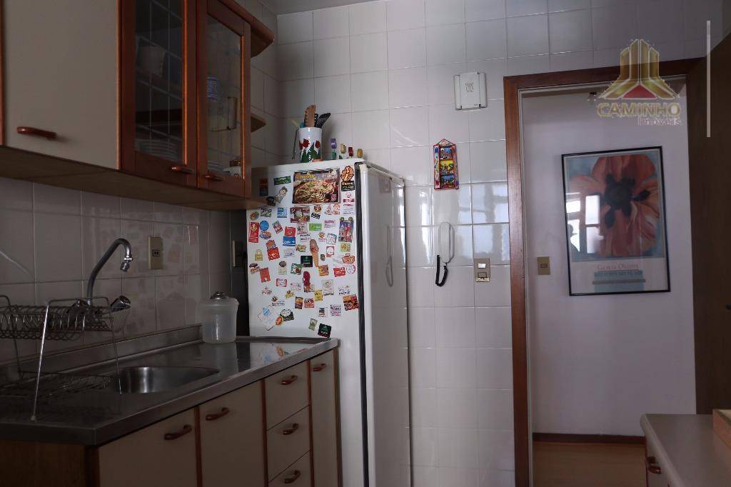 Apartamento à venda com 2 quartos, 78m² - Foto 23