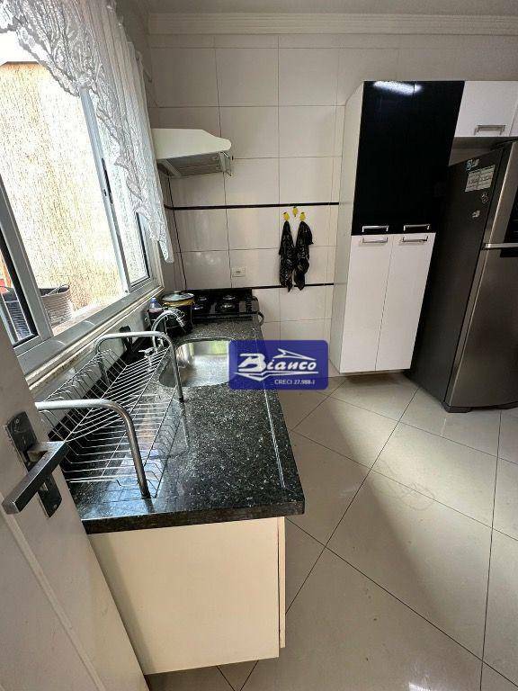 Sobrado à venda com 3 quartos, 220m² - Foto 33