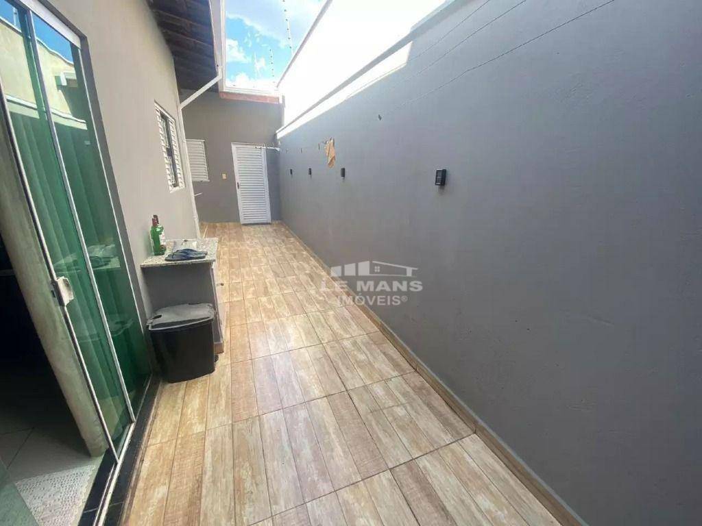 Casa à venda com 3 quartos, 200m² - Foto 19