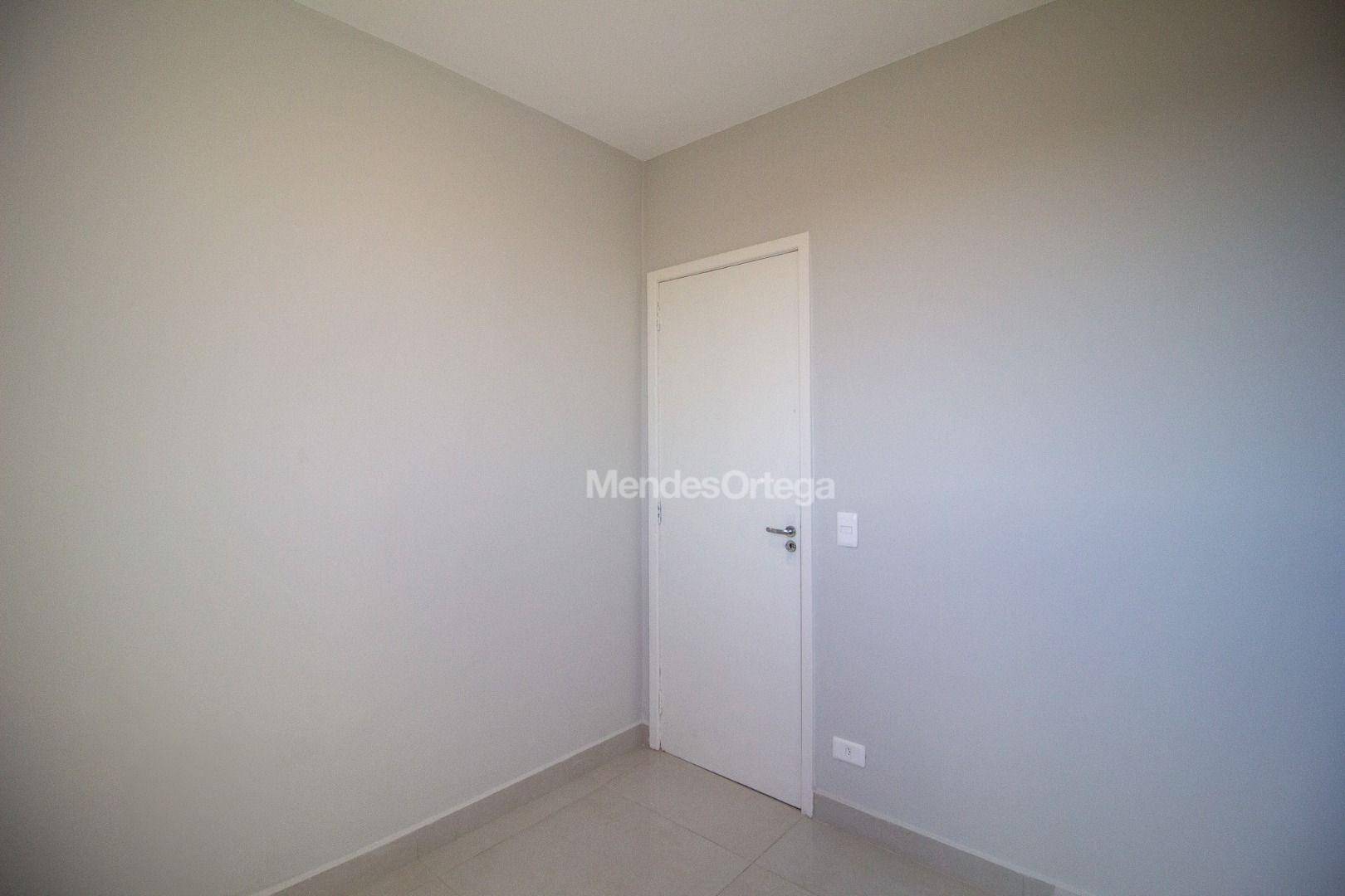 Apartamento à venda com 3 quartos, 70m² - Foto 7