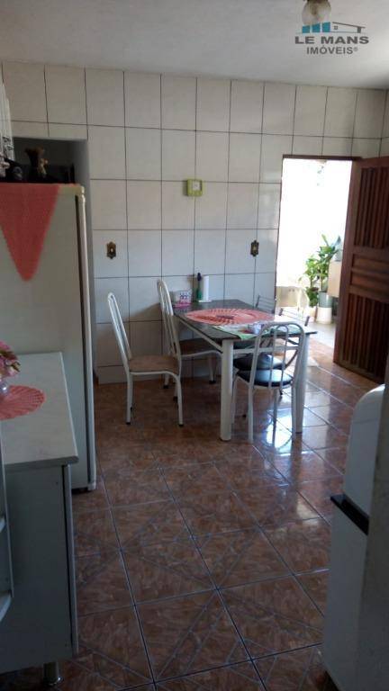 Casa à venda com 2 quartos, 190m² - Foto 5