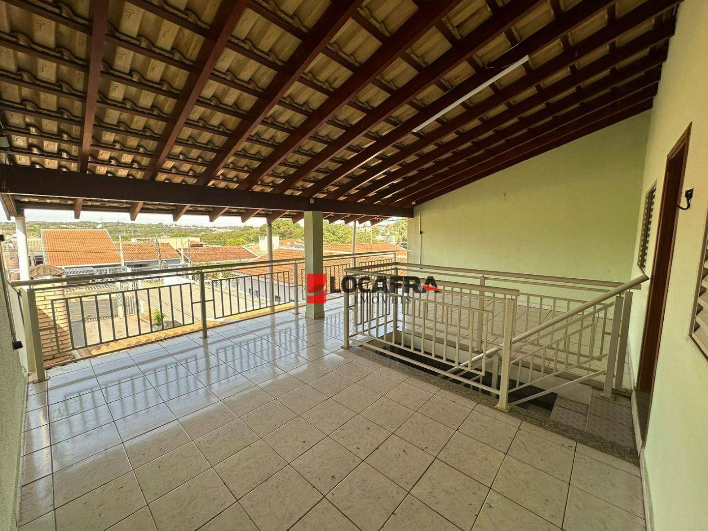 Sobrado à venda com 3 quartos, 130m² - Foto 1