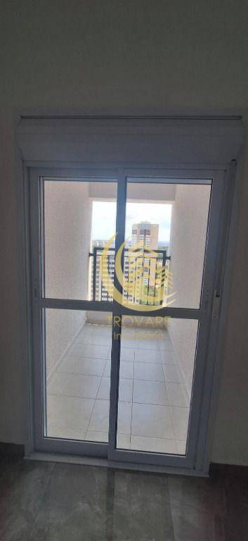 Apartamento para alugar com 2 quartos, 69m² - Foto 9