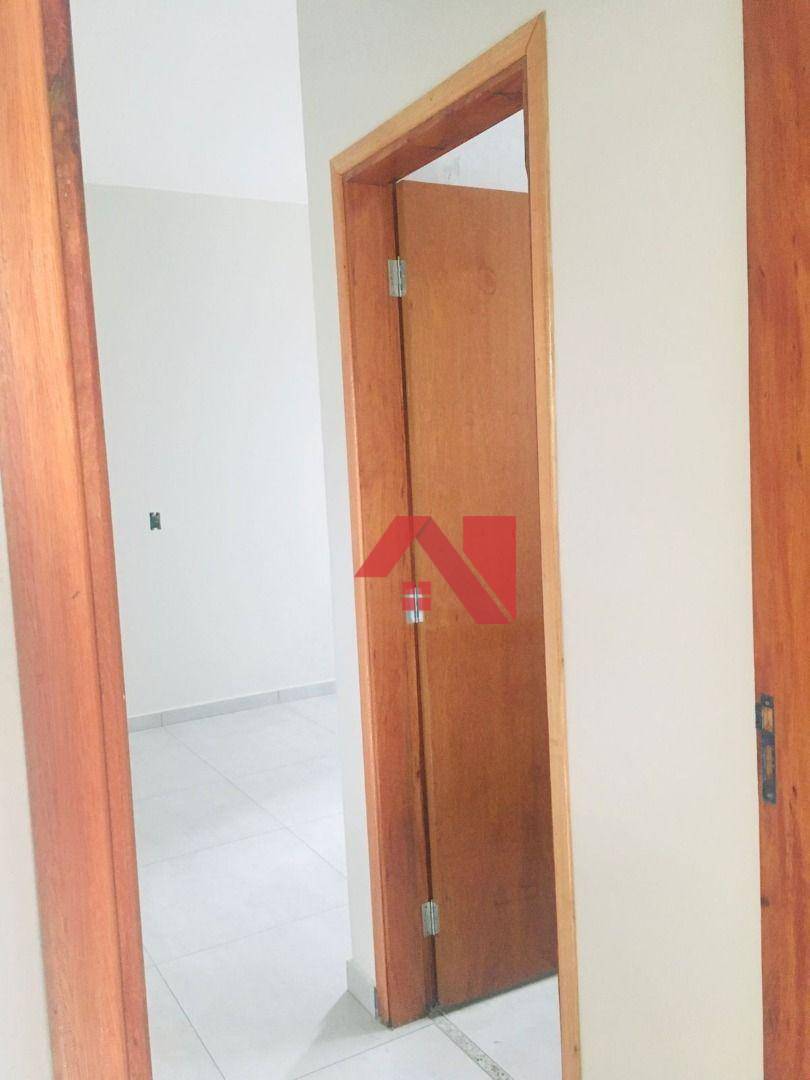 Casa à venda com 2 quartos, 64m² - Foto 18