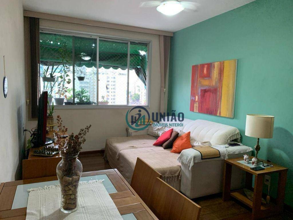 Apartamento à venda com 3 quartos, 120m² - Foto 2