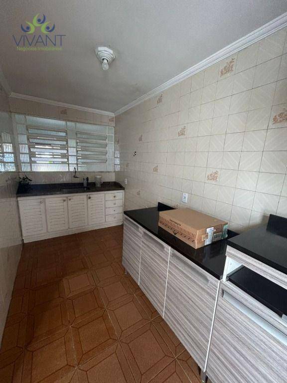 Sobrado à venda e aluguel com 3 quartos, 252m² - Foto 14