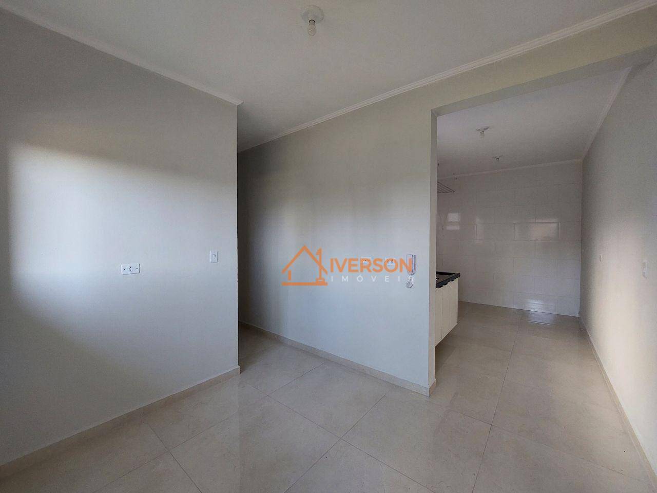 Apartamento para alugar com 2 quartos, 47m² - Foto 4