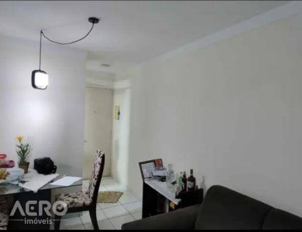 Apartamento à venda com 2 quartos, 47m² - Foto 3