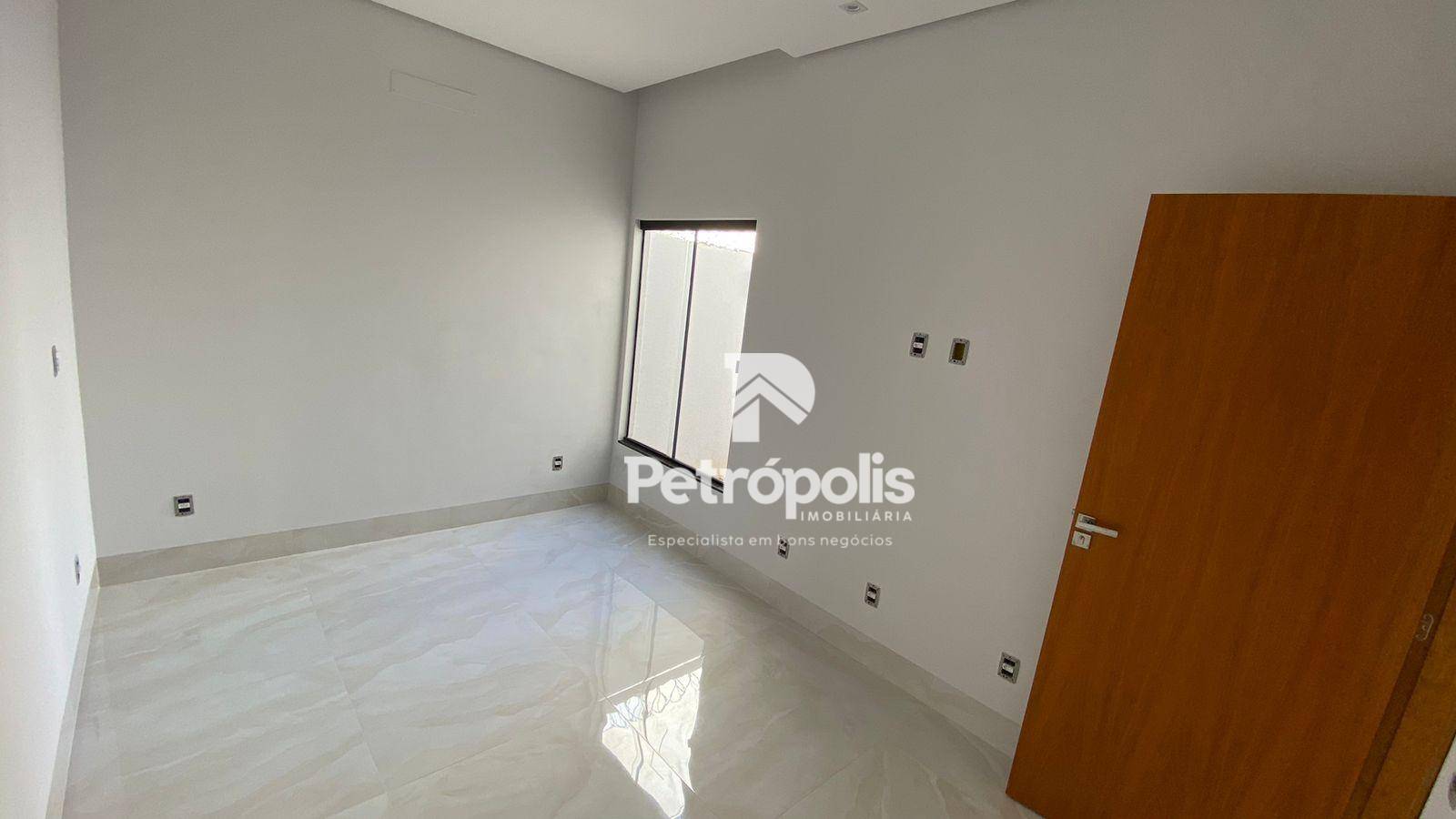 Casa à venda com 3 quartos, 102m² - Foto 11