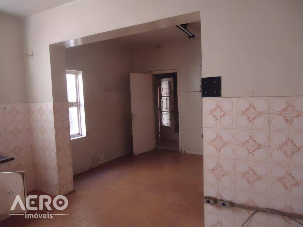 Casa à venda com 7 quartos, 350m² - Foto 11