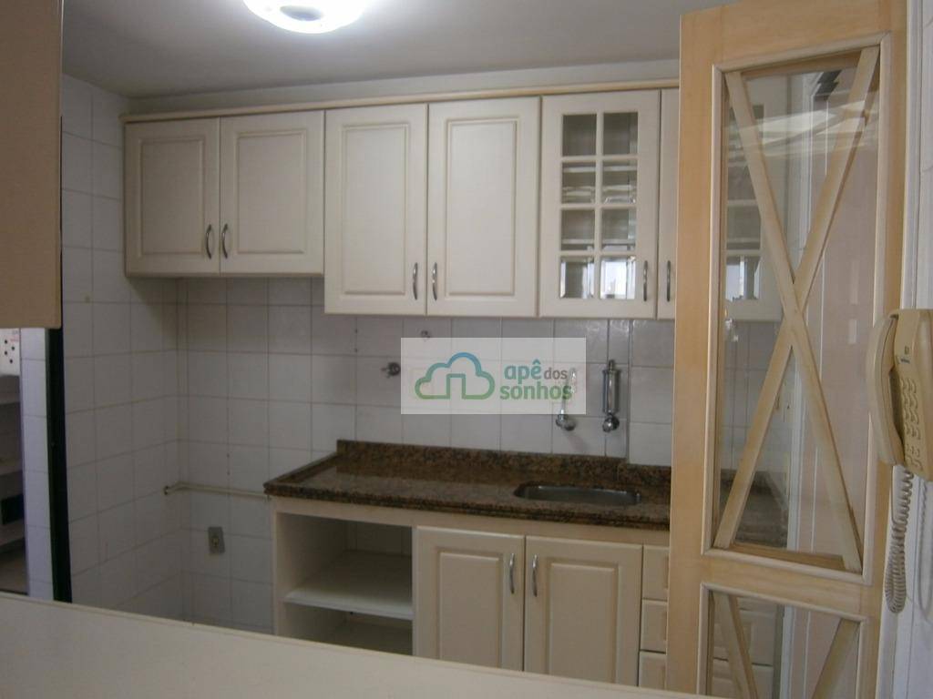 Apartamento para alugar com 2 quartos, 70m² - Foto 6