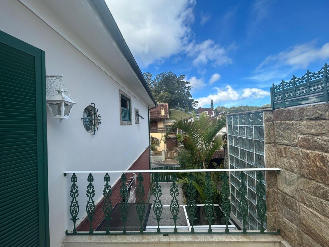 Casa à venda com 2 quartos, 153m² - Foto 1
