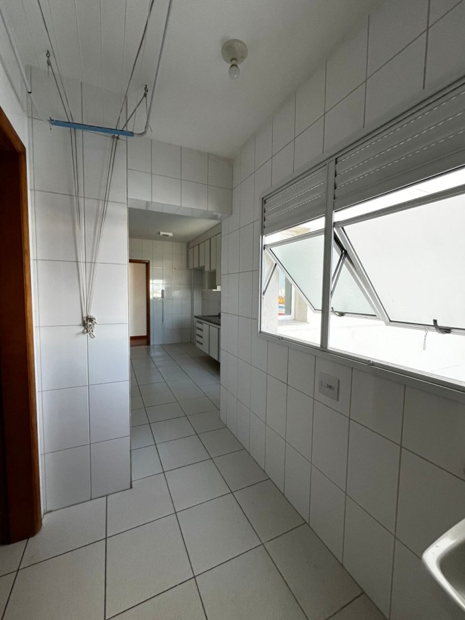 Apartamento para alugar com 3 quartos, 122m² - Foto 13