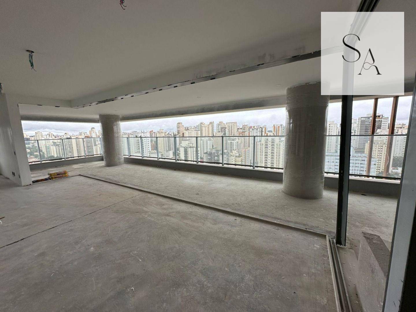 Apartamento à venda com 3 quartos, 211m² - Foto 3