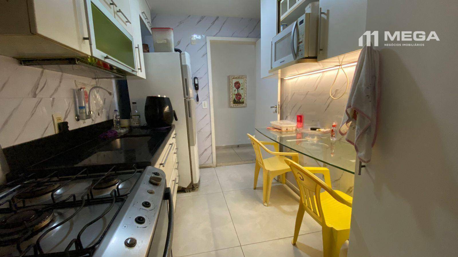 Apartamento à venda com 2 quartos, 78m² - Foto 3