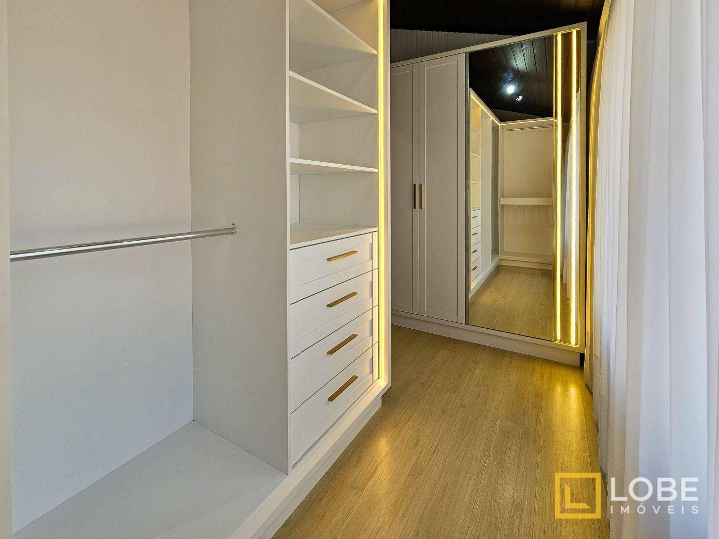 Casa à venda com 3 quartos, 312m² - Foto 30