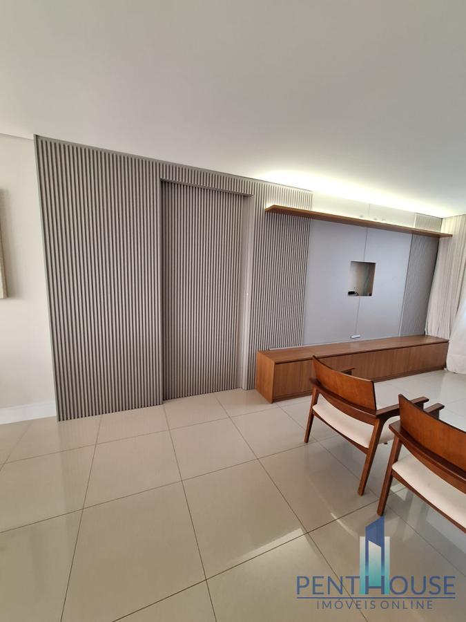 Apartamento para alugar com 3 quartos, 136m² - Foto 13