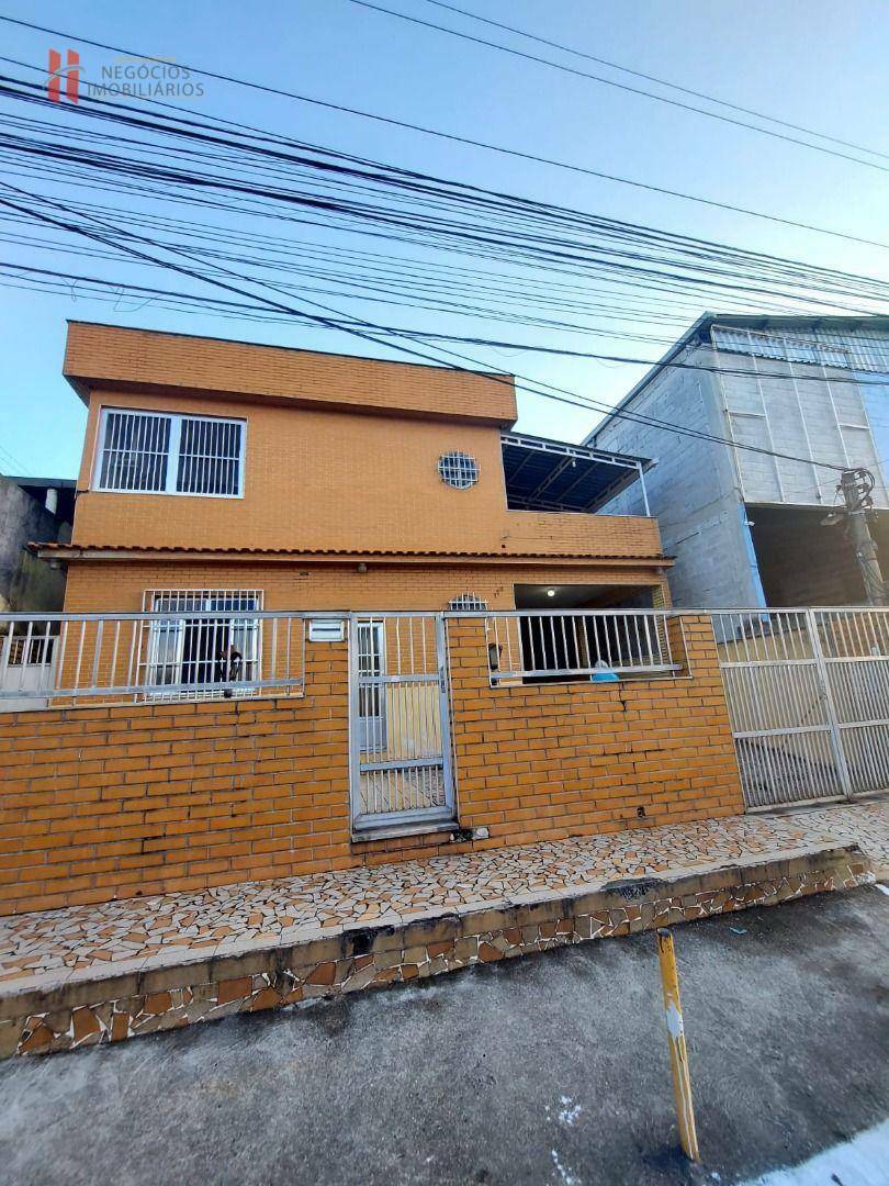 Casa à venda com 5 quartos, 197m² - Foto 2