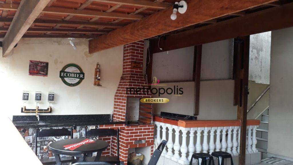 Sobrado à venda com 3 quartos, 185m² - Foto 1
