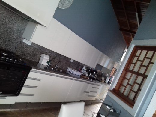 Casa à venda com 4 quartos, 70m² - Foto 17