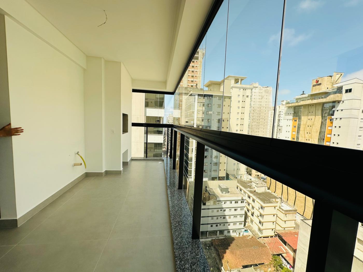 Apartamento à venda com 3 quartos, 110m² - Foto 5